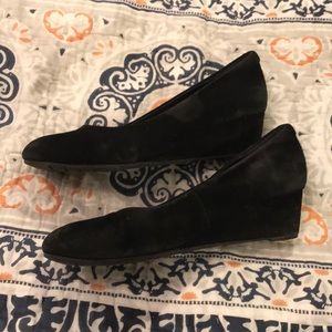 Clark’s heeled flats